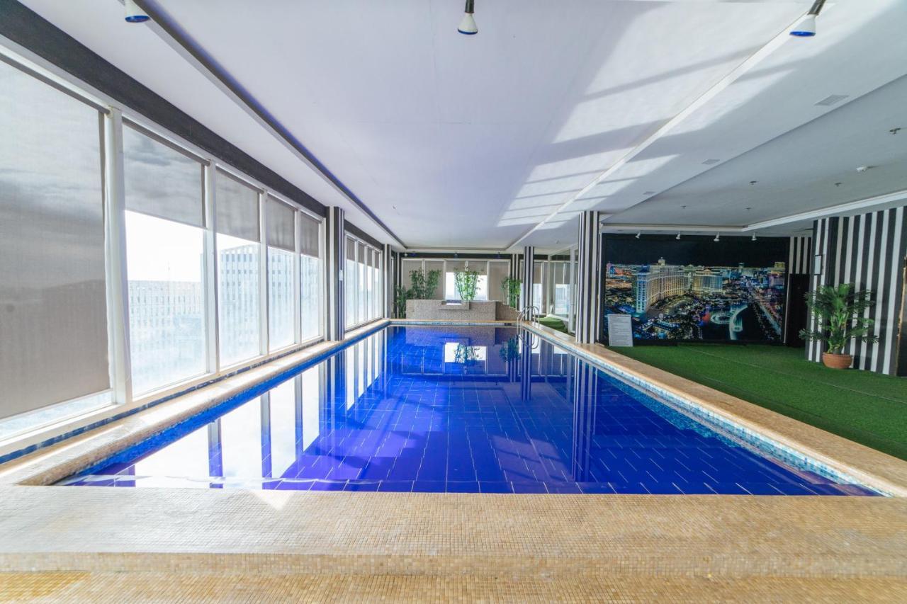 Отель Reddoorz Premium Near Trinoma Кесон-Сити Экстерьер фото