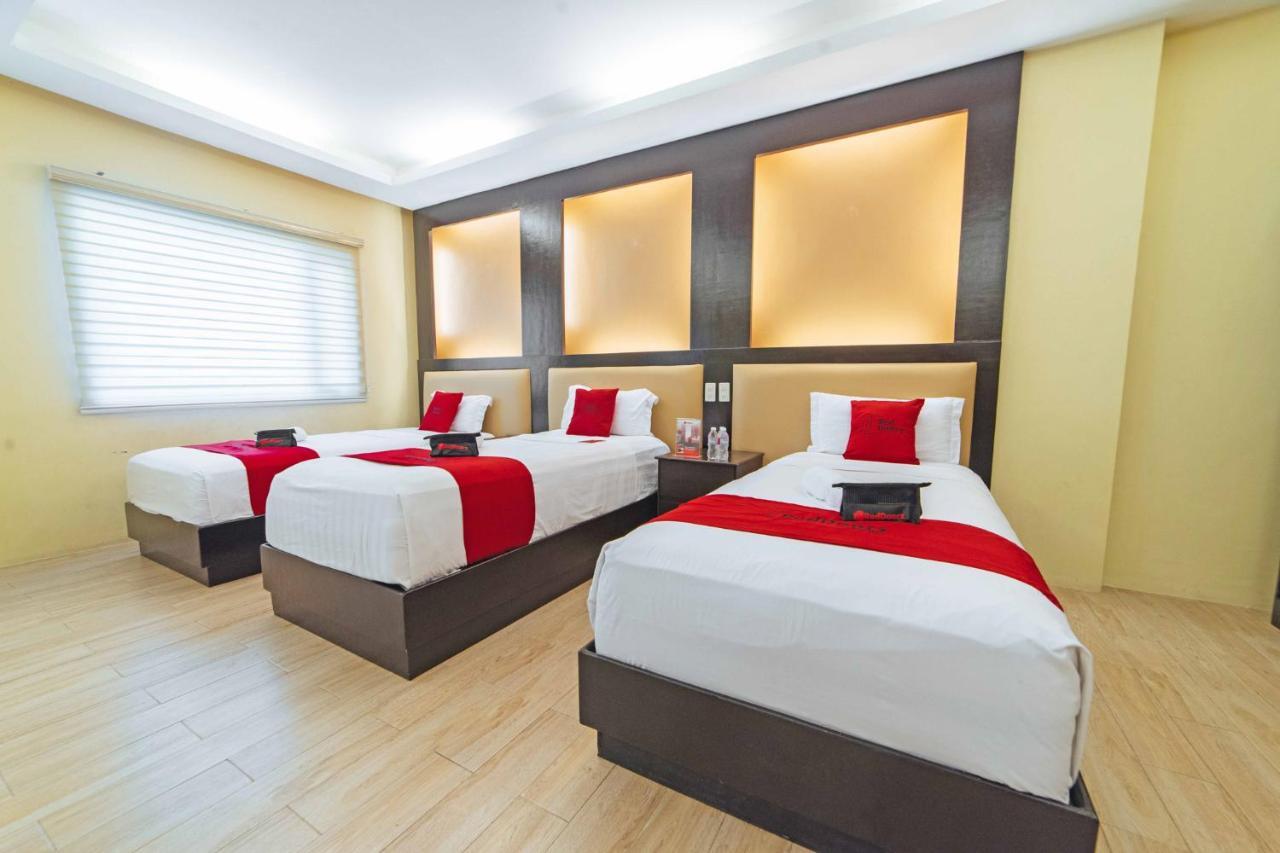 Отель Reddoorz Premium Near Trinoma Кесон-Сити Экстерьер фото